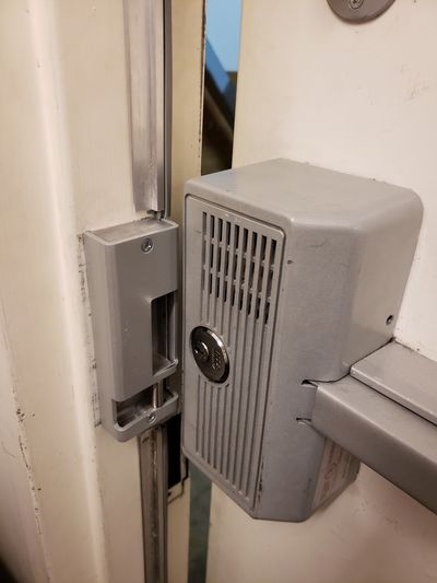 Commercial Push Bar installation